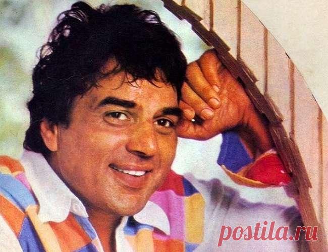 Умер индийский киноактер Дхармендра