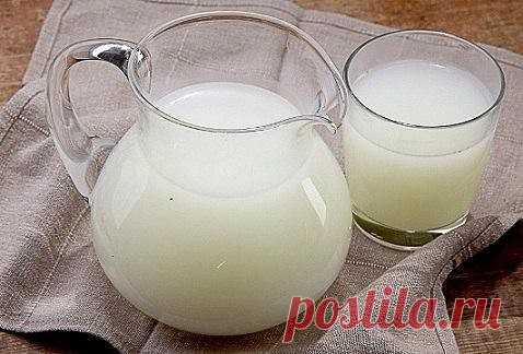 НАТУРАЛЬНЫЕ ЭНЕРГЕТИКИ ДЛЯ ПОЖИЛЫХ 

3 рецепта абсолютно натуральных, полезных и безопасных энергетических напитков для пожилых людей. Их нет на прилавках супермаркетов. Их нет и в аптеках. Их надо готовить самостоятельно. Но их рецепты чрезвычайно просты, а ингредиенты дешевы и доступны всем, даже тем, у кого совсем мизерная пенсия. 

Рецепт 1. 
Возьмите 3 литра молочной сыворотки, добавьте 1 стакан сахарного песка и 2 столовые ложки сметаны, перемешайте. В марлевый или п...