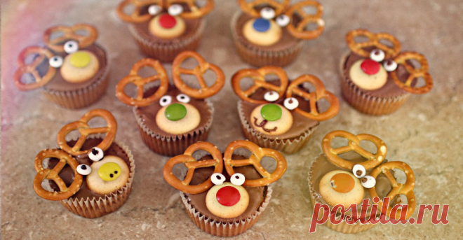 Забавные кексы "Олени" с малиновым вареньем