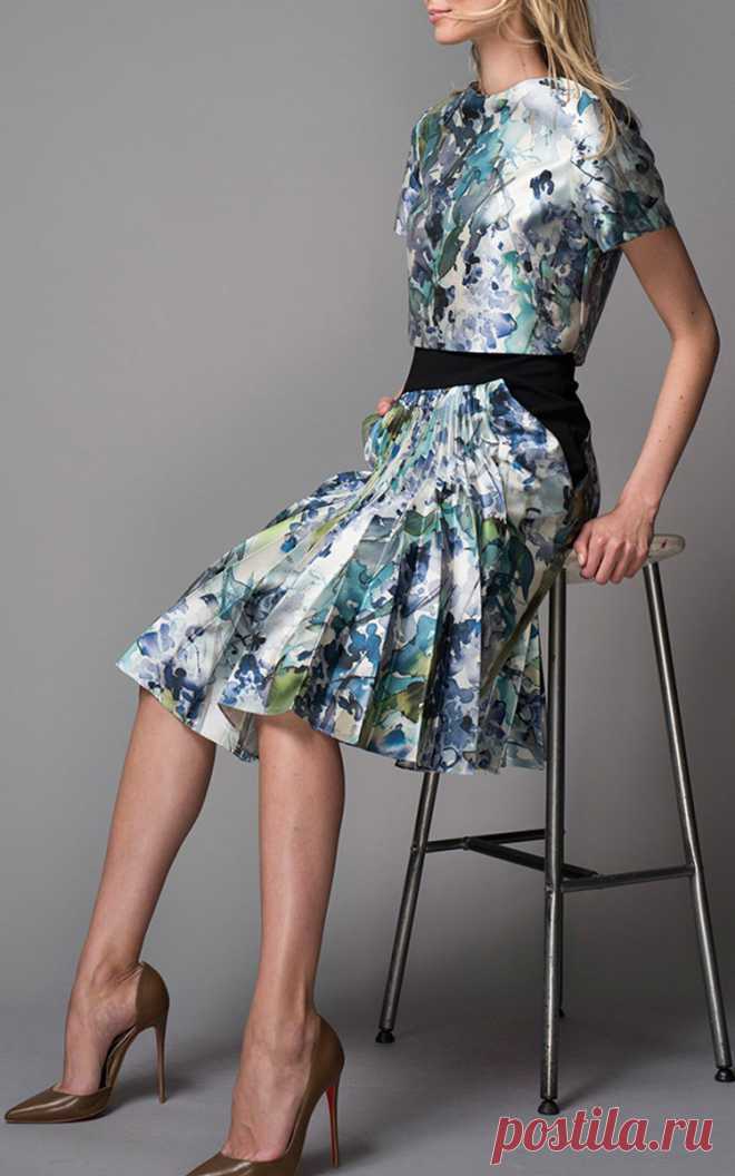Floral Printed Short Sleeve Cropped Top by Bibhu | Moda Operandi