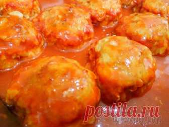 Тефтели с рисом в томатном соусе Очень вкусные, сочные и сытные тефтели с рисом в томатном соусе. Аромат стоит на весь дом. Очень люблю этот рецепт за то что тефтели нужно готовить в духовке. Отличный вариант для ужина или обеда для ...