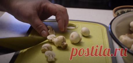 Готовлю вкусный и простой торт. Блинный торт с курицей и грибами.
Приветствую всех на канале « Вкусняшки »! Думаю, будь до Новый Год, День Рождения или другие значимые праздники, мы всегда думаем о том, что подать на закуску гостям или чем порадовать своих близких. Избитые тарталетки или бутерброды с красной икрой всем уже порядком надоели, а вот блюдо, о котором я вам сегодня расскажу, появляется на […]
Читай дальше на сайте. Жми подробнее ➡