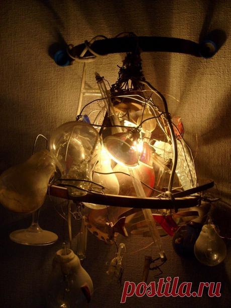 очень странная лампа