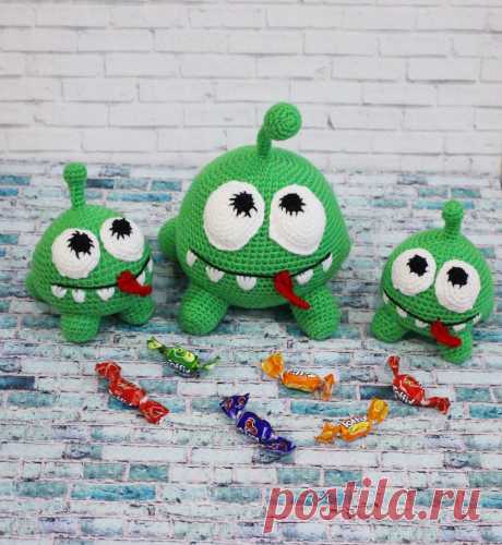 PDF Ам Ням. FREE amigurumi crochet pattern. Бесплатный мастер-класс, схема и описание для вязания игрушки амигуруми крючком. Вяжем игрушки своими руками! Приключения Ам Няма, Истории Ам Няма, Om Nom Stories, Cut the Rope. #амигуруми #amigurumi #amigurumidoll #amigurumipattern #freepattern #freecrochetpatterns #crochetpattern #crochetdoll #crochettutorial #patternsforcrochet #вязание #вязаниекрючком #handmadedoll #рукоделие #ручнаяработа #pattern #tutorial #häkeln #amigurumis