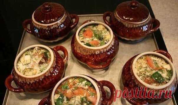 17 потрясающих рецептов блюд в горшочках

1.Жаркое из курицы по-русски

Ингредиенты:
Показать полностью...