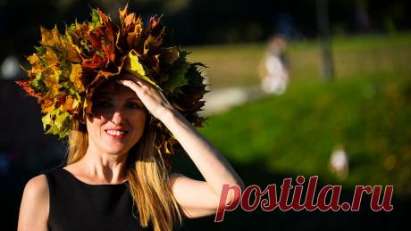 Синоптик рассказал, что помешает бабьегму лету в Центральной России. На выходных в середине октября в Центральной России синоптики прогнозируют теплую погоду с температурными нормами сентября. Но из-за дождей бабьего лета ждать не стоит, заявил РИА Новости научный руководитель Гидрометцентра России Роман ...