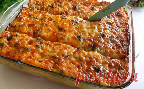 Овощная запеканка из того, что нашли в холодильнике: картошка, капуста, сыр и молоко. Мясо уже не нужно