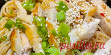 КУНЖУТНАЯ ЛАПША С КУРИЦЕЙ