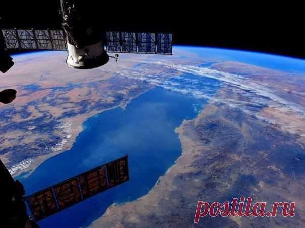 Китай разместит на орбите огромную эле / Физика невозможного!