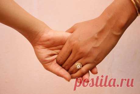 Что происходит, когда родственные души расстаются? 6 моментов, которые нужно знать | Журнал &quot;JK&quot; Джей Кей Может наступить время, когда произойдет неизбежное, когда мы должны быть вдали от наших родственных душ. Считается, что отношения с родственной душой длятся долго и что вам суждено быть вместе навсегда. Тем не менее, может произойти разлука, и вам обоим придется иметь дело с последствиями. Пережить разлуку с родственной душой может быть непросто, поскольку вам приходится