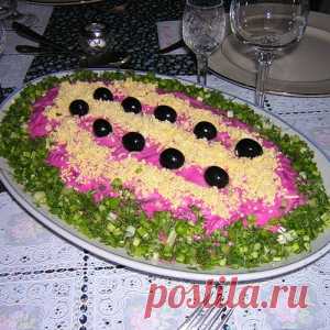 Салат Козел в огороде