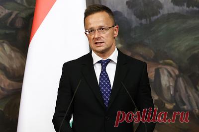 Сийярто анонсировал почти 250 встреч венгерских компаний с партнерами из РФ. Правительство Венгрии обеспечит все условия для продолжения взаимовыгодного сотрудничества между компаниями двух стран, отметил министр иностранных дел республики