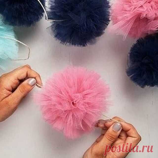 Image may contain: one or more people