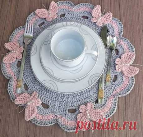 Красота для сервировки, связанная крючком.