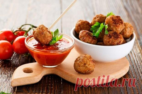 Тефтели из разных стран: 5 рецептов с местным акцентом - Будет вкусно - 4 июля - 43414113386 - Медиаплатформа МирТесен Тефтели нашли общий язык со всем земным шаром. Мясные шарики приходятся по вкусу и взрослым, и детям. Однако даже такое универсальное блюдо не смогло противостоять местной гастрономии. В итоге мы имеем несчетное количество тефтелек с национальным акцентом. Где-то их формируют чуть большего размера, - 4 июля - 43414113386 - Медиаплатформа МирТесен