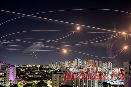 Посол Израиля оценил возможность прямых переговоров страны с ХАМАС. Посол Израиля в России Александр Бен Цви заявил, что его страна не ведет прямые переговоры с «Исламским движением сопротивления» (ХАМАС). Дипломат также сообщил, что на данный момент израильские власти не располагают какой-либо информацией о том, что происходит с заложниками.