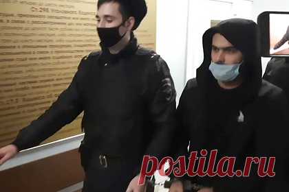 Задержанный по делу об ограблении вдовы певца Градского рассказал о своей роли. Мужчина, задержанный в качестве подозреваемого по делу об ограблении вдовы певца Александра Градского, рассказал о своей роли в преступлении — его использовали, и он до последнего момента не знал, что стал соучастником. Отказаться от участия он не мог, так как был в долгах после покупки автомобиля.