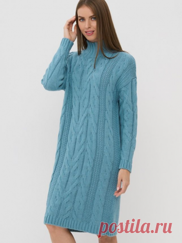 ПЛАТЬЕ-СВИТЕР бирюзового цвета с широким узором из кос по центру