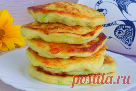 Нежные оладьи из кабачков - КУХНЯ МИРА 
 
 
 
 
 
 
 
 
 Высокие и красивые, нежные внутри оладьи приготовить очень просто. Ингредиенты: 2 молодых небольших кабачка ( у меня около 600гр в чистом виде) 1 яйцо 3 столовых ложки кефира соль и перец по вкусу половина чайной ложки разрыхлителя сода пищевая на кончике ножа стакан муки подсолнечное масло […]