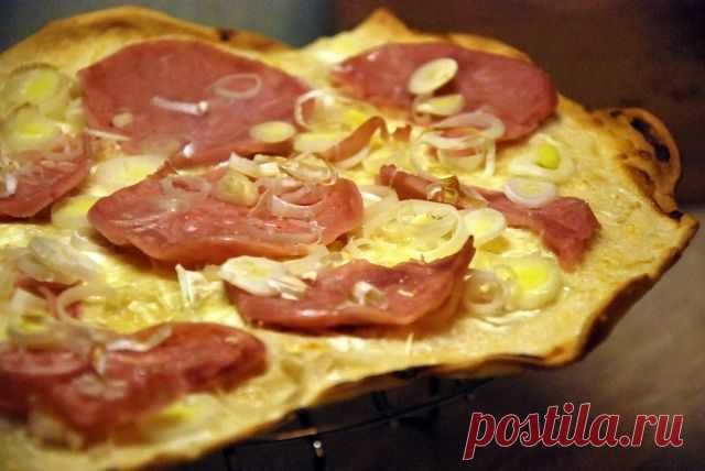 Фламекёш /Flammeküeche/ с ветчиной и луком-пореем - Рецепты от Daily-menu.ru - Daily-menu.ru