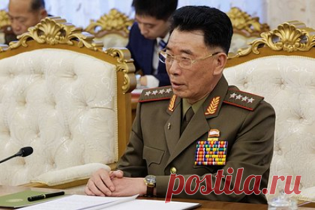 Глава Минобороны КНДР назвал ядерную войну с Южной Кореей вопросом времени. Министр обороны КНДР Кан Сун Нам считает, что вопроса о том, может ли ядерная война на Корейском полуострове в принципе начаться, не стоит. Он назвал это вопросом времени. Он также обвинил власти США и их «марионетки» в Сеуле в превращении полуострова и Северо-восточной Азии «в новый очаг ядерной войны».