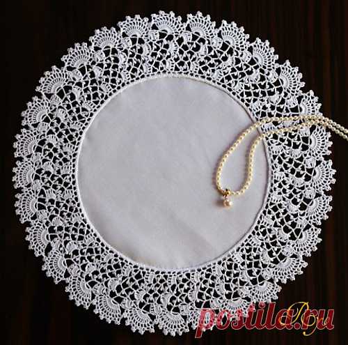 Ravelry: #18 Doily (2) pattern by Yuyu Ou (王 由由）