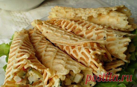 Закусочные вафельные трубочки с крабовой начинкой | Четыре вкуса