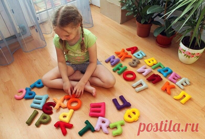 Развитие второго блока мозга: упражнения для памяти, внимания, пространственных функций  🔹️ 👉🏻У каждого человека есть способности к развитию тех или иных функций мозга.
В этом видео мы рассмотрим развитие второго блока, а точнее, развитие пространственного восприятия и зрительно-моторной координации. ✅В этом блоке находится двигательная память.
Она отвечает за то, чтобы мы могли двигаться в пространстве: ходить, бегать, танцевать, рисовать, писать, готовить еду, и т.д. Это основа нашего движен…