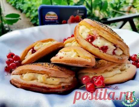 Сочни с творожным сыром и смородиной – кулинарный рецепт