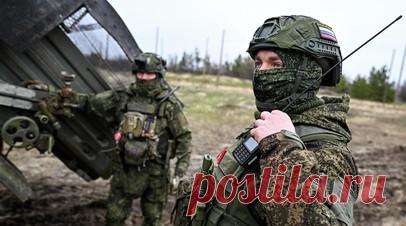 Бойцы ВС России вывели беженцев из зоны боевых действий, пройдя с ними 22 км. Беженка из села Торское Ирина Кузьминова рассказала, как российские военные 22 км вели её и соседей по пересечённой местности, чтобы эвакуировать из зоны боевых действий. Читать далее