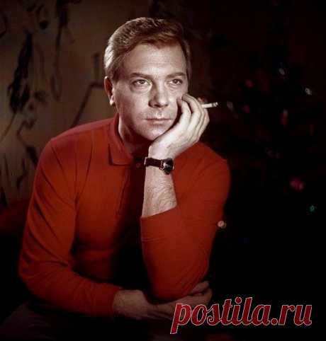 Любимые советские актёры: Анатолий Кузнецов / Назад в  / Back in USSR