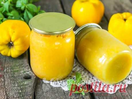 Заготовленное на зиму повидло из айвы безупречно и по вкусу, и по цвету. Оно идеально гармонирует как с хлебом и маслом, так и с гренками на завтрак. К тому же такое лакомство я использую для создания десертов, для прослойки тортов и т.д.  Готовится повидло буквально за 1 час, но фруктовую нарезку обязательно нужно отварить до мягкости, чтобы она выделила свой вкус и аромат. Повидло получается жидковатым - это не джем! Планируя создать джем, уваривайте заготовку дольше по ...