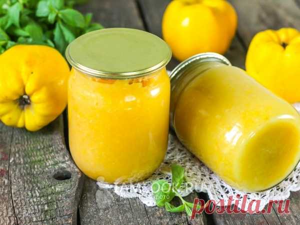 Заготовленное на зиму повидло из айвы безупречно и по вкусу, и по цвету. Оно идеально гармонирует как с хлебом и маслом, так и с гренками на завтрак. К тому же такое лакомство я использую для создания десертов, для прослойки тортов и т.д.  Готовится повидло буквально за 1 час, но фруктовую нарезку обязательно нужно отварить до мягкости, чтобы она выделила свой вкус и аромат. Повидло получается жидковатым - это не джем! Планируя создать джем, уваривайте заготовку дольше по ...