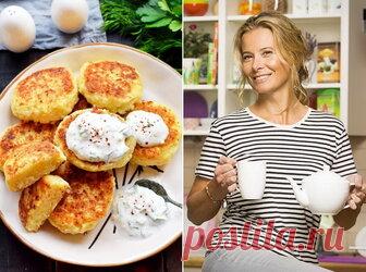 Капустные котлеты от Юлии Высоцкой –300 г белокочанной капусты;
==60 г манки;
==1 яйцо;
==1,5 стакана бульона;
==соль, перец – по вкусу;
==растительное масло – для жарки.