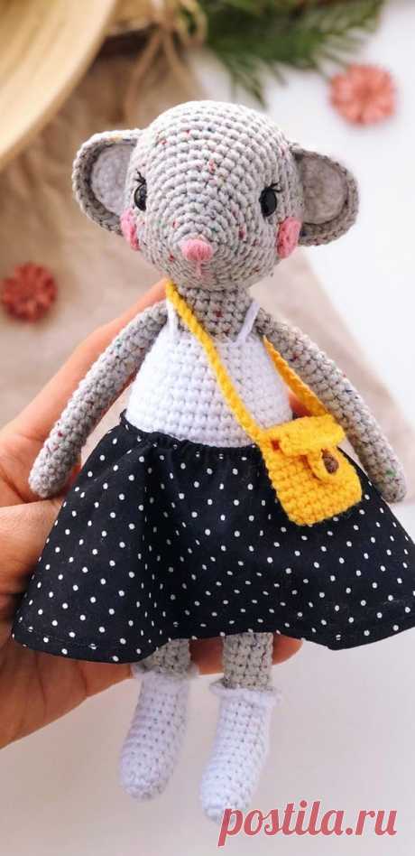 PDF Мышка Молли крючком. FREE crochet pattern; Аmigurumi animal patterns. Амигуруми схемы и описания на русском. Вязаные игрушки и поделки своими руками #amimore - Мышь, мышка, мышонок, крыса.