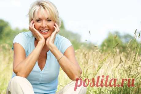 Самый страшный кошмар нашей женщины — обабиться. Поэтому она всегда на каблуках, постоянно худеет и красится даже тогда, когда выходит выбросить мусор. Перестать быть секс-бомбой означает если не смерть, то нечто еще более ужасное. Ты становишься ничем. Пустым местом.