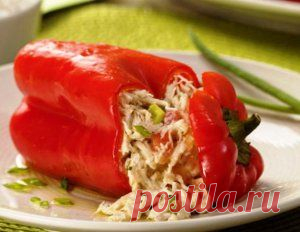 Перец, фаршированный мясом курицы со сливочным сыром 