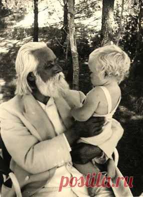 Omraam Mikhael Aïvanhov And Peter Deunov - Florida