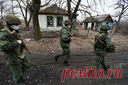 Зеленского уличили в желании сохранить войну в Донбассе. Представитель самопровозглашенной Луганской народной республики (ЛНР) в политической подгруппе Родион Мирошник обвинил президента Украины в блокировке проведения переговоров в нормандском формате. Он заявил, что решение вопросов по урегулированию конфликта в Донбассе не продвинулось ни на шаг.