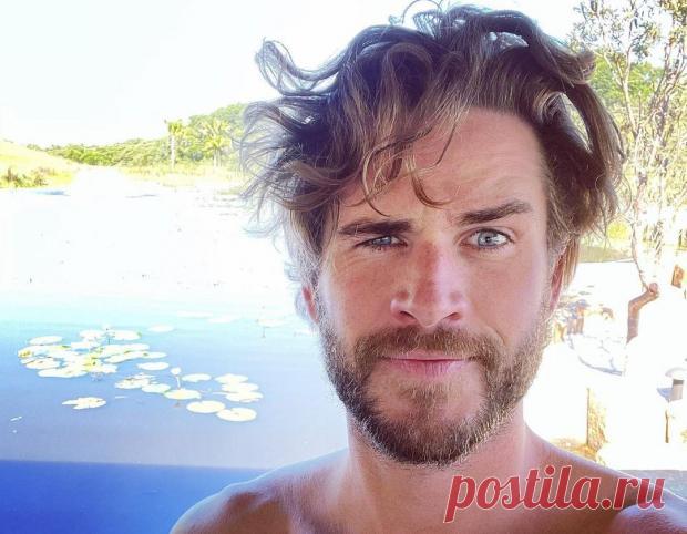 Лиам Хемсворт получил забавное поздравление с днем рождения от старшего брата