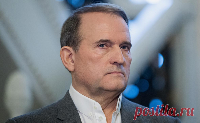 Медведчук назвал Европу коровой, которую доит Зеленский. Президент Украины Владимир Зеленский затягивает конфликт с Россией и доит Европу, как корову, ради одобрения НАТО и удержания личной власти, пишет глава политсовета украинской партии «Оппозиционная платформа — За жизнь» (ОПЗЖ) Виктор Медведчук в статье для «РИА Новости».