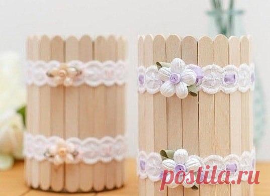 Вазочки из банок и палочек от мороженого