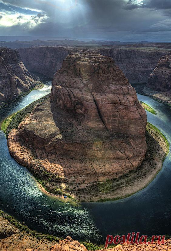 Horseshoe Bend, Arizona, USA 
FICTITIOUS из FICTITIOUS  |  Pinterest • Всемирный каталог идей
