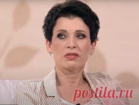 Алиса Мон в передаче у Бориса Корчевникова «Судьба человека» поведала об абьюзивных отношениях.
На этой неделе у Бориса Корчевникова в передаче «Судьба человека» были сплошные потрясающие женщины, после Ирины Меладзе на передачу пожаловала Алиса Мон, возможно поколение постарше помнит эту певицу из 90х. Я уже заинтригована кто будет следующим гостем у Корчевникова. На этот раз я не буду писать...
Читай дальше на сайте. Жми подробнее ➡