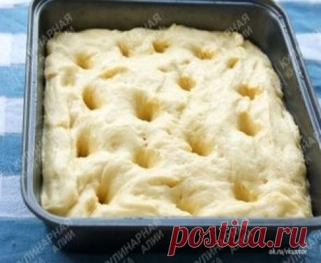 Сахарный пирог
"Безумно вкусный и простой сахарный пирог "Tarte au sucre" - под таким названием я его нашла в интернете.
И еще: "Очень вкусный пирог, несмотря на то,что он без начинки, сочн