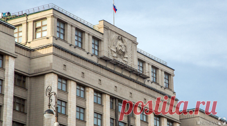 Депутаты Справедливой России решили перевести зарплату за апрель медикам: как Вам это решение | Блоггерство на пенсии | Яндекс Дзен