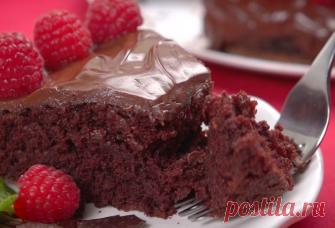 Prepare yourself. This one-pot, dairy-free chocolate cake is indeed crazy— for the BEST reasons.