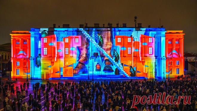Световое шоу "Страна света" на Дворцовой площади собрало полмиллиона зрителей. В Санкт-Петербурге на Дворцовой площади 6 и 7 декабря прошел финал всероссийского конкурса современного медиаискусства "Страна света". Об этом сообщили организаторы мероприятия. Фасад Штаба Гвардейского корпуса стал гигантским ...