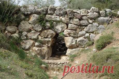 Старинные и даже древние мосты, которые используются до сих пор