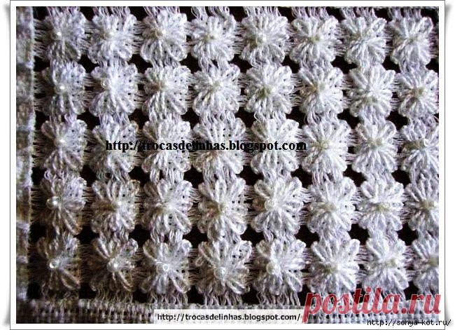 Вышивка на полотенце.